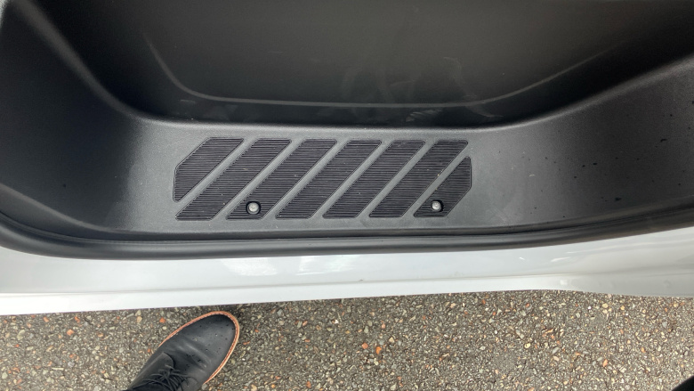 Renault Master Lwb Diesel Fwd LL35dCi 150 Advance Low Roof Dropside